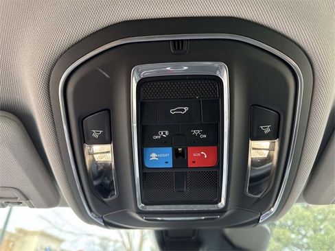 Used 2022 Jeep Grand Cherokee L Limited image 22