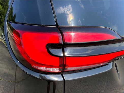 Used 2022 Chrysler Pacifica Touring-L FWD image 29