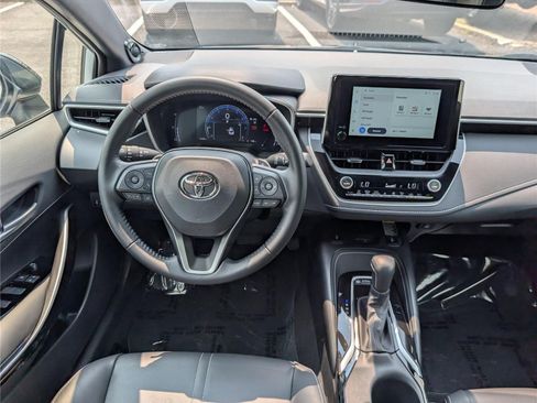 Used 2025 Toyota Corolla XSE FWD image 16