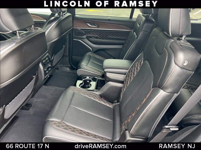 Used 2023 Jeep Grand Cherokee L Summit w/ High Altitude Package AWD/4WD image 34