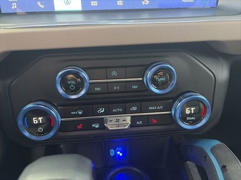 Used 2024 Ford Bronco Wildtrak image 19