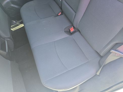 Used 2020 Toyota RAV4 LE AWD/4WD image 12