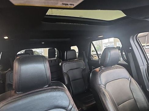 Used 2018 Ford Explorer Sport image 41