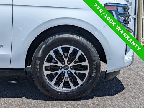 Certified 2025 Ford Expedition Max Platinum AWD/4WD image 11