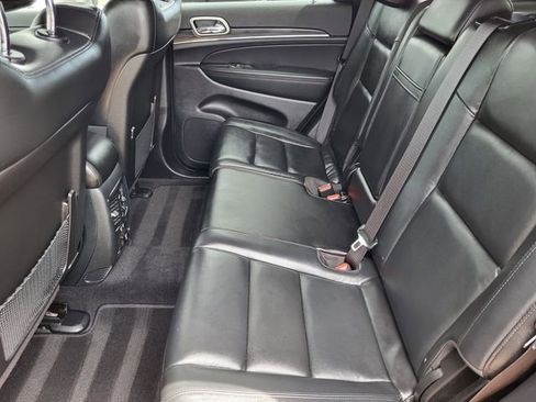 Used 2022 Jeep Grand Cherokee Limited AWD/4WD image 23
