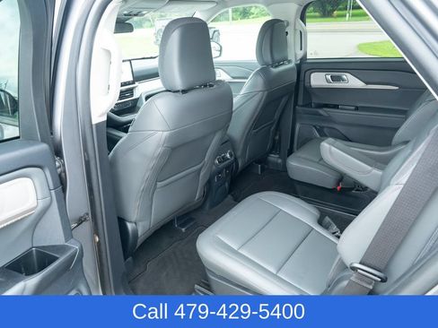 Used 2025 Ford Explorer Active w/ Active Comfort Package AWD/4WD image 29