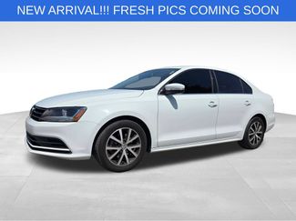 Used 2017 Volkswagen Jetta SE FWD video 2