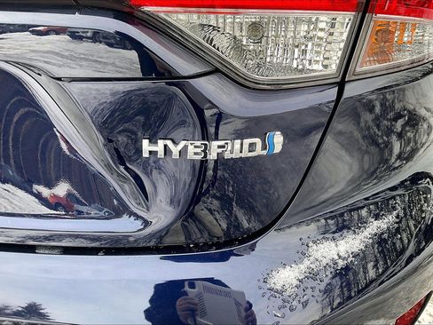 Used 2020 Toyota Corolla LE image 30