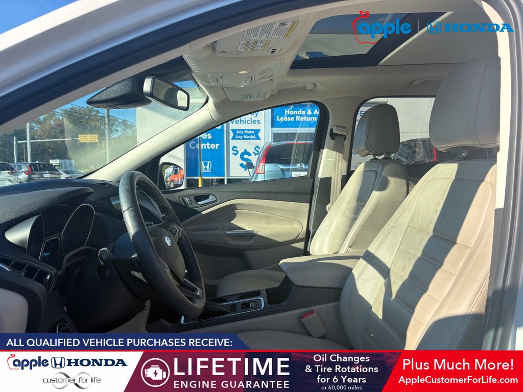 Used 2017 Ford Escape Titanium w/ Equipment Group 301A AWD/4WD image 6
