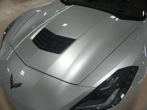 Used 2014 Chevrolet Corvette Stingray Convertible w/ 2LT Preferred Equipment Group RWD image 11