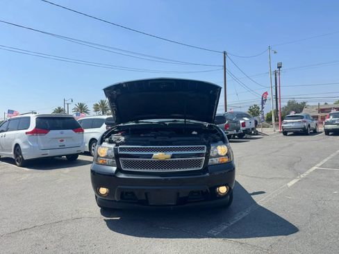 Used 2012 Chevrolet Suburban LT AWD/4WD image 14