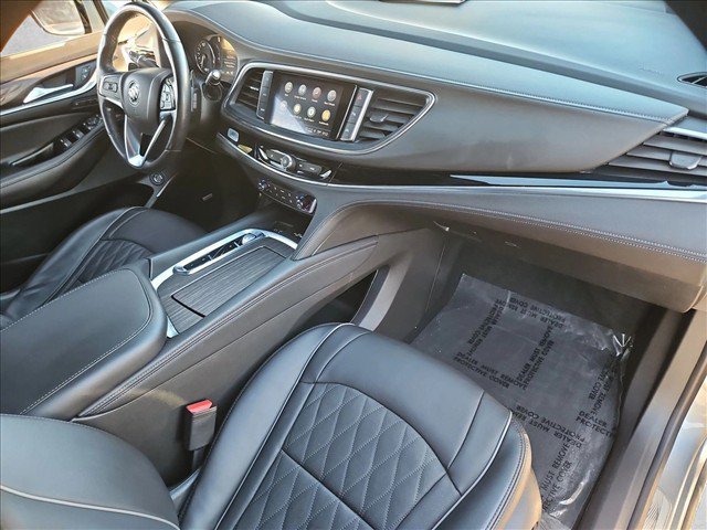 Used 2023 Buick Enclave Avenir w/ Avenir Technology Package AWD/4WD image 30