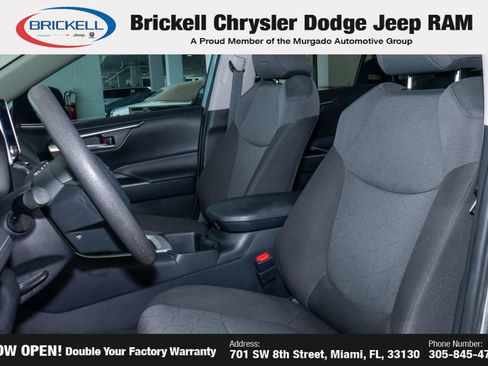 Used 2024 Toyota RAV4 XLE w/ Convenience Package FWD image 15