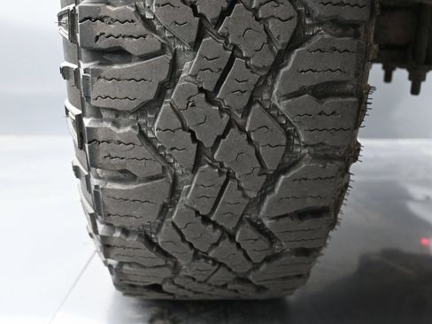 Used 2022 Ford F350 Platinum w/ Tremor Off-Road Package AWD/4WD image 19