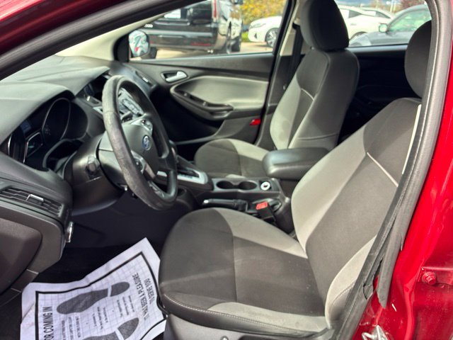 Used 2014 Ford Focus SE FWD image 11