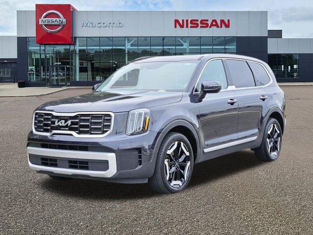 Used 2025 Kia Telluride S FWD image 8