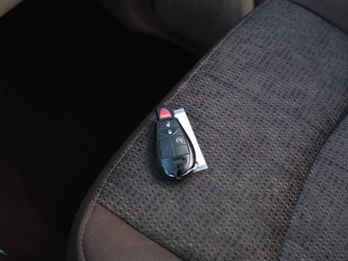 Used 2014 RAM 1500 Lone Star image 33