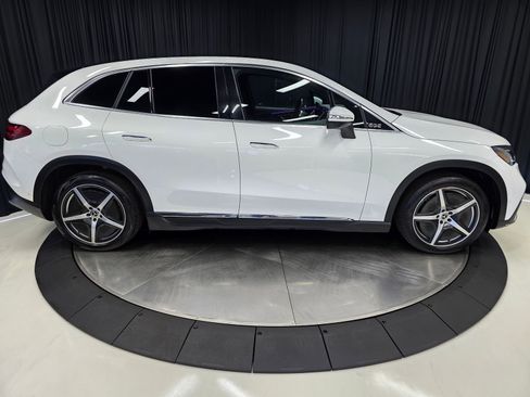 Used 2023 Mercedes-Benz EQE 500 4MATIC SUV w/ Exclusive Trim Package image 11