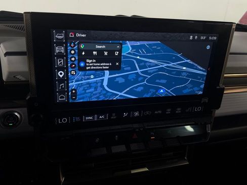 Used 2025 GMC Hummer EV 3X w/ LPO, Dark Essentials Package AWD/4WD image 17