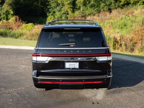 Used 2022 Lincoln Navigator L Black Label AWD/4WD image 6
