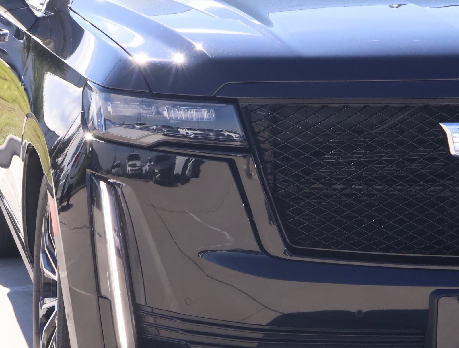 Certified 2023 Cadillac Escalade Sport Platinum w/ LPO, Floor Liner Package AWD/4WD image 9