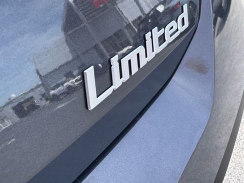 Used 2026 Hyundai Elantra Limited FWD image 9