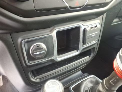 Certified 2021 Jeep Wrangler Sport AWD/4WD image 26