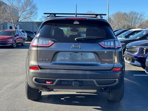 Used 2020 Jeep Cherokee Trailhawk image 4