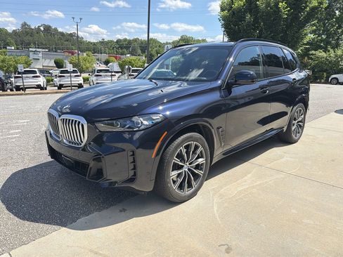 Certified 2026 BMW X5 xDrive40i w/ M Sport Package AWD/4WD image 7