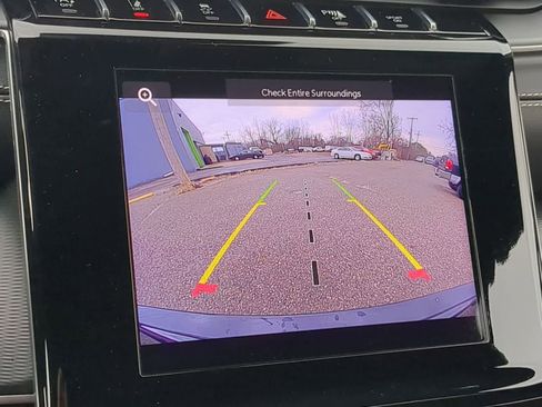 Certified 2023 Jeep Grand Cherokee Altitude image 28