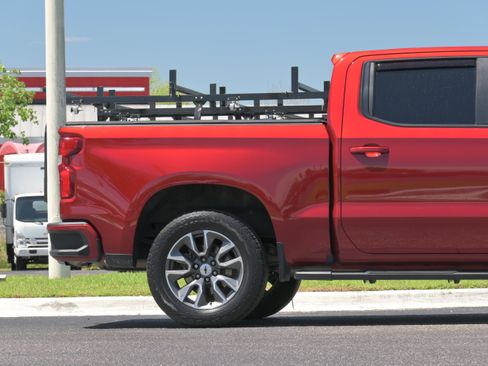Used 2022 Chevrolet Silverado 1500 RST image 5
