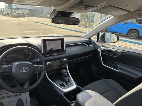 Used 2024 Toyota RAV4 LE image 17