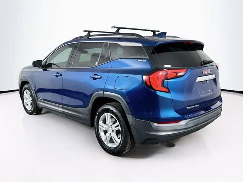 Used 2020 GMC Terrain SLE w/ Driver Convenience Package FWD image 4