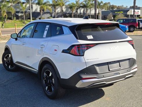 New 2026 Kia Sportage LX FWD image 11