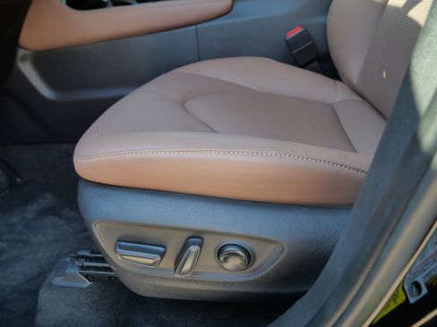 Certified 2025 Toyota Grand Highlander AWD image 21