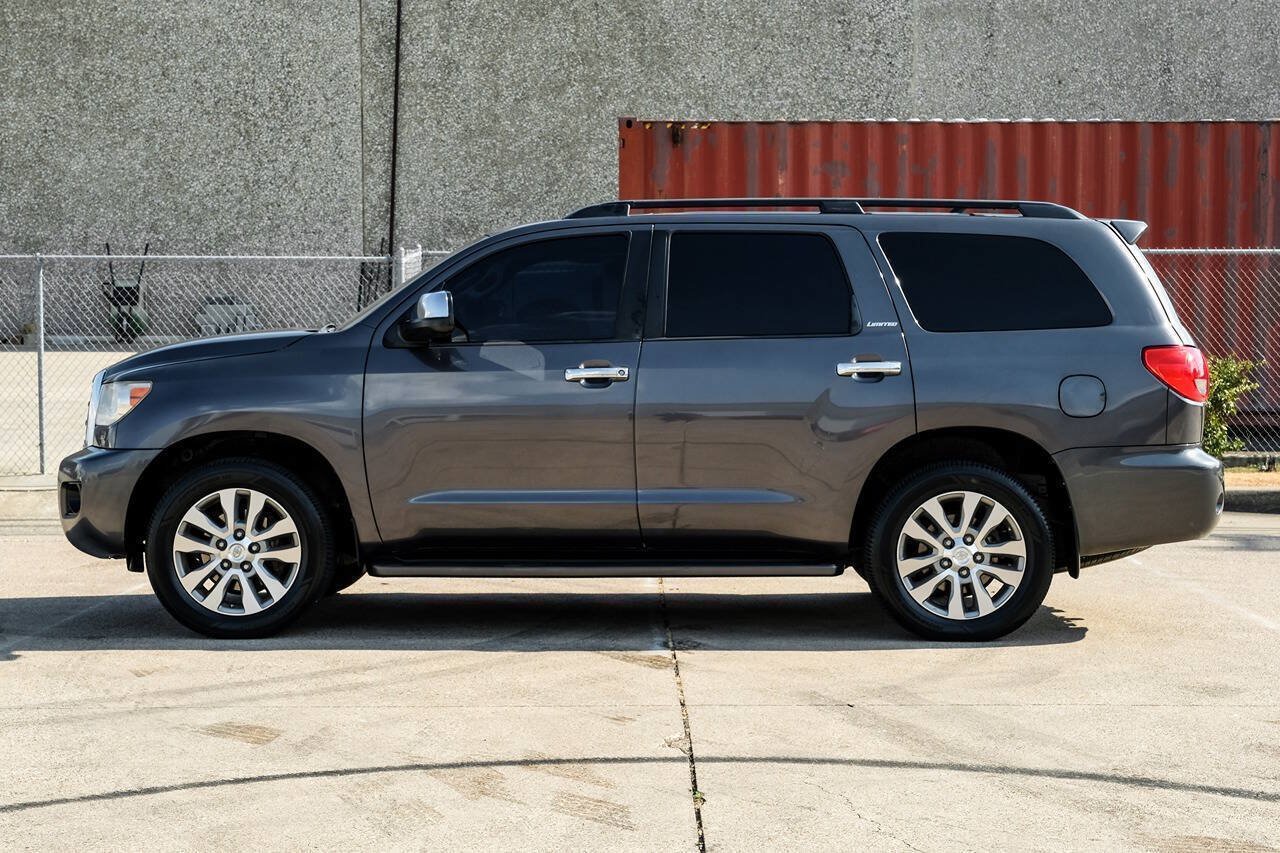 Used 2015 Toyota Sequoia Limited AWD/4WD image 16