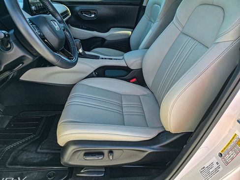 Used 2023 Honda HR-V EX-L image 13