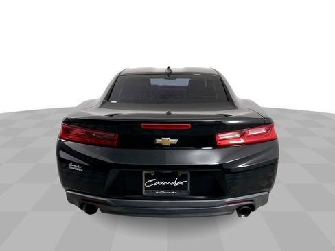 Used 2017 Chevrolet Camaro LT RWD image 7