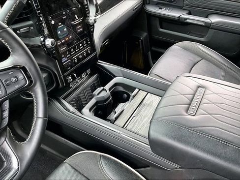 Used 2025 RAM 3500 Limited image 15