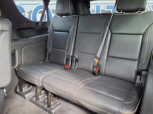 Used 2023 Chevrolet Suburban Premier AWD/4WD image 10