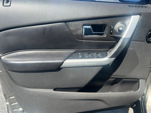 Used 2013 Ford Edge Limited FWD image 8