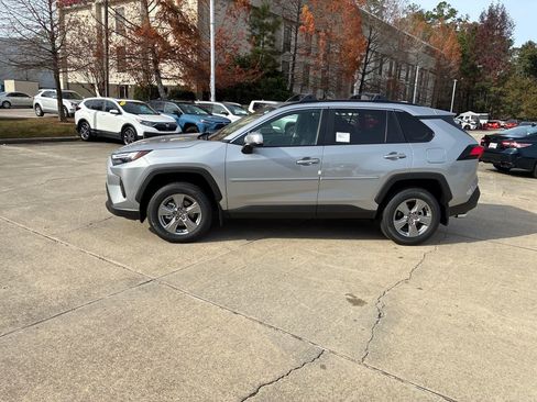 New 2025 Toyota RAV4 XLE image 2