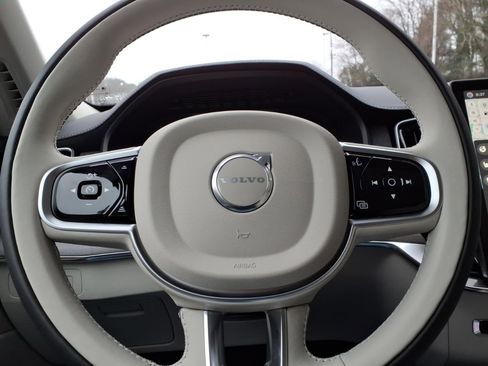 New 2026 Volvo XC90 T8 Ultra w/ Protection Package Premier AWD/4WD image 24