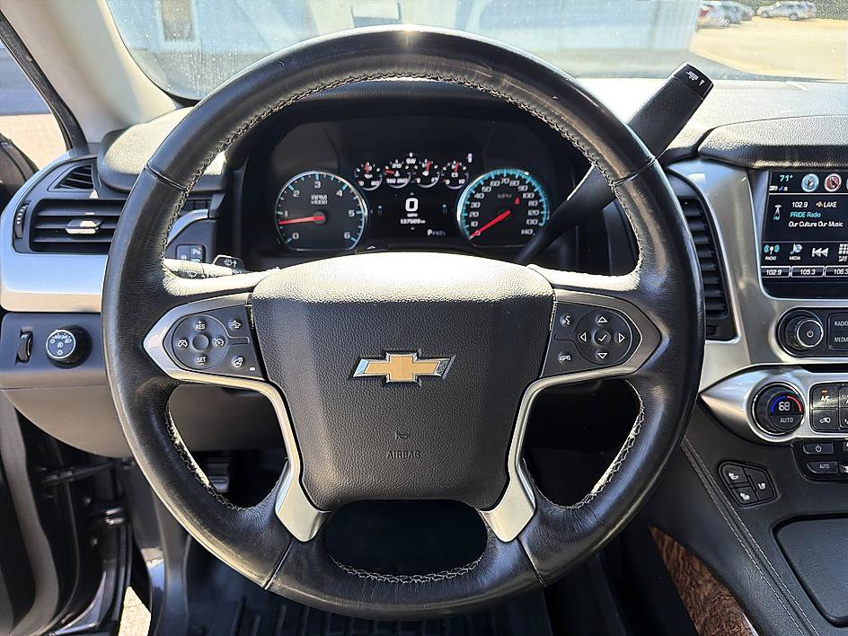 Used 2017 Chevrolet Suburban Premier AWD/4WD image 22