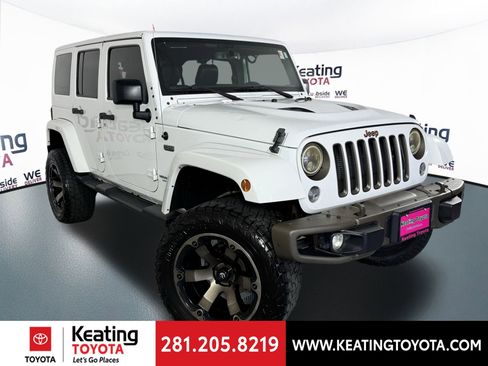Used 2016 Jeep Wrangler Unlimited Sahara image 2