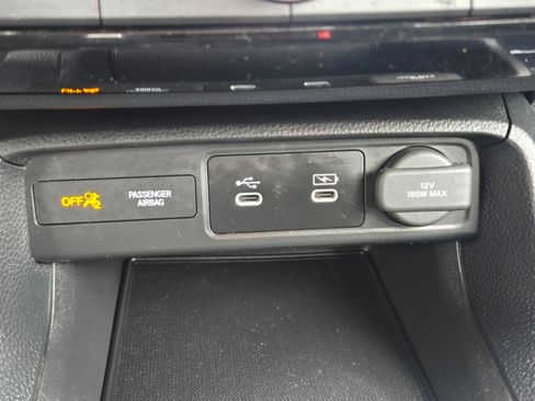 Certified 2025 Honda Civic Sport image 22