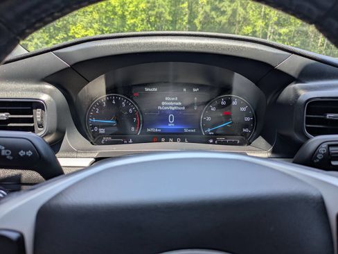 Used 2023 Ford Explorer XLT w/ Equipment Group 202A RWD image 17