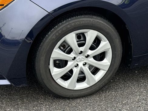 Used 2023 Toyota Corolla LE image 7