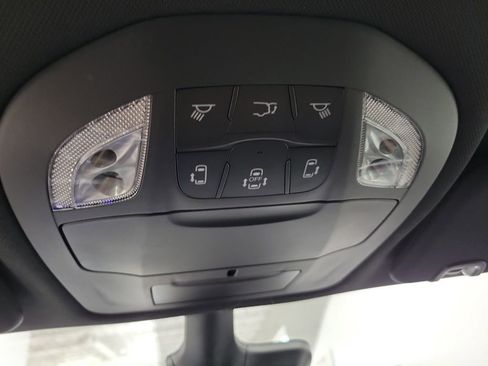 New 2026 Chrysler Pacifica Select w/ S Appearance Package image 25