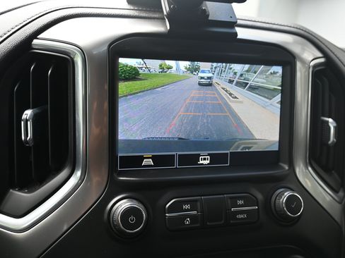 Used 2022 Chevrolet Silverado 1500 RST w/ Convenience Package II AWD/4WD image 11